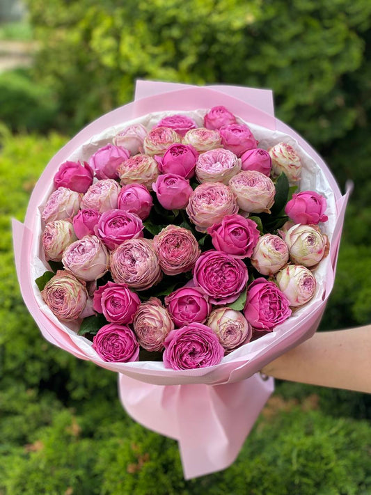 39 троянд сорт Лаванерлейс та Лавандові