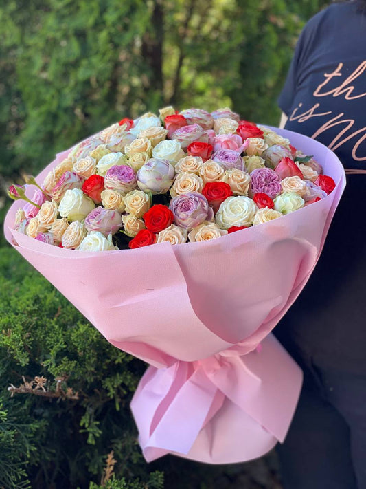 101 троянда піоновидні (сорт Міс Бомбастік та БОМБАСТИК, Лавандові, орандж )