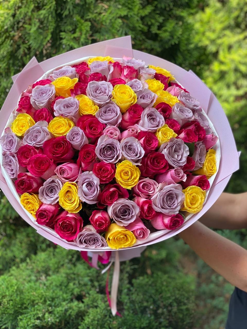 101 Roses – Dutch Assortment