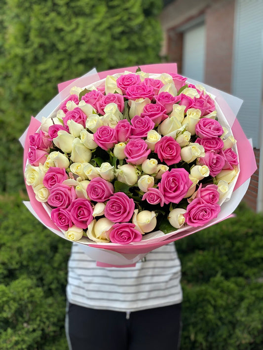 101 троянда сорт Білуга та Аква