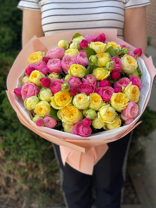 39 Peony Roses Varieties Light and Peony