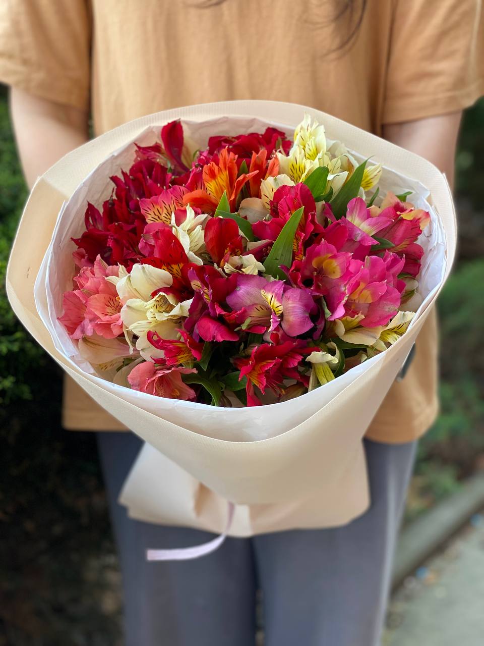 Bouquet of 19 stems Alstroemerias