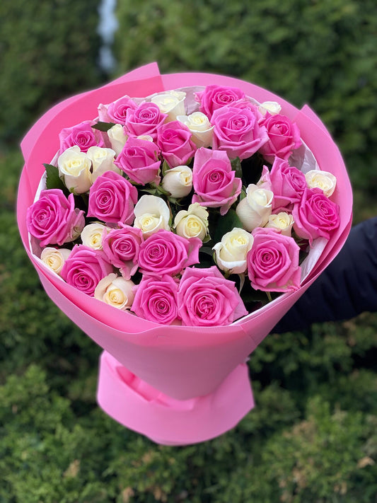 39 Roses Varieties White and Aqua