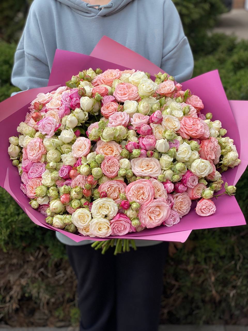 101 Roses Variety Bombastic Assorted