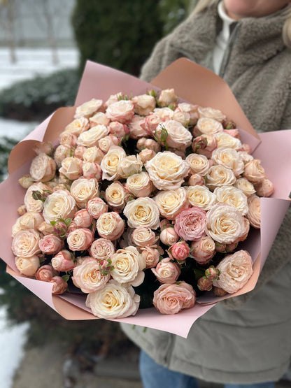 51 Peony-Shaped Roses of the Bombastic Variety