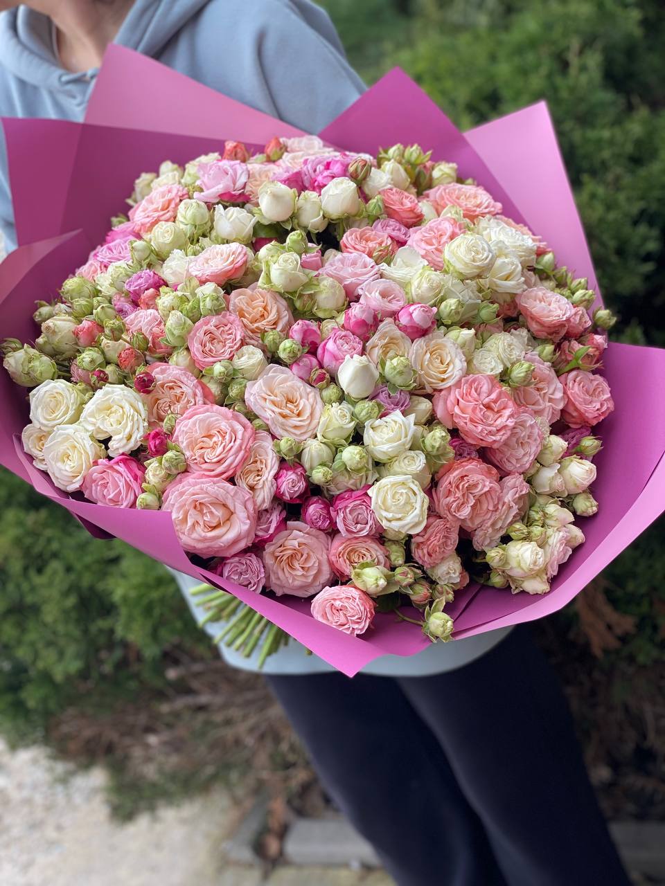 101 Roses Variety Bombastic Assorted