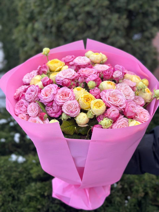 39 Peony Roses Varieties Peony and Lady Bombastic