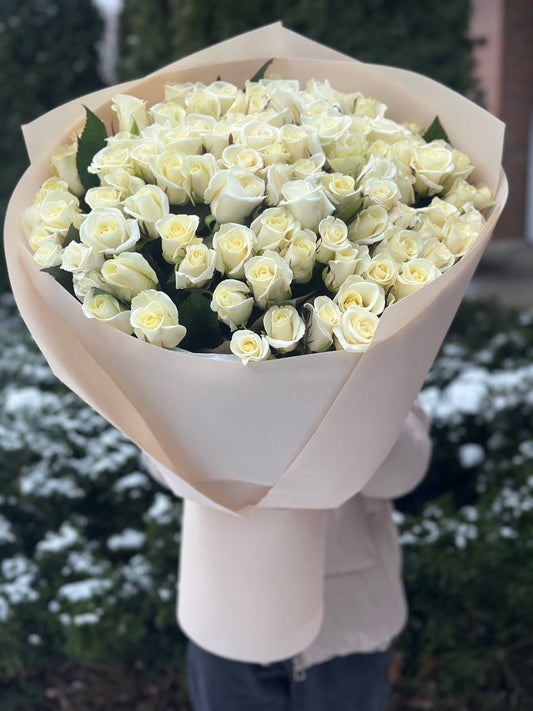 101 Roses Variety Beluga