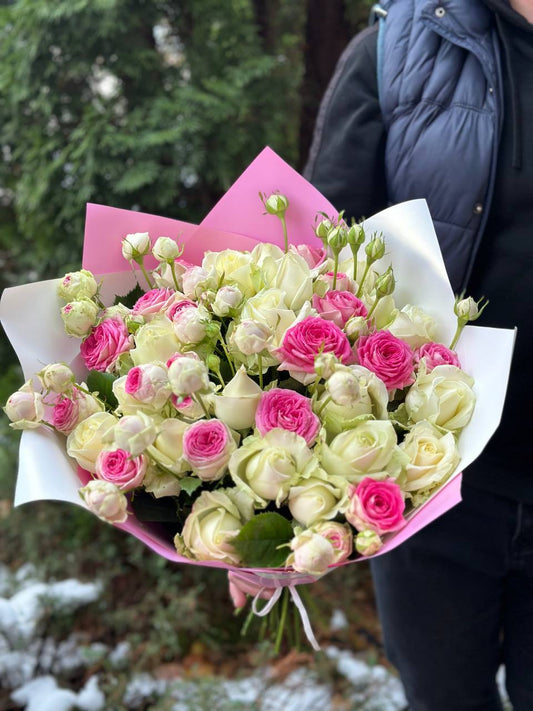 39 Roses Varieties Avalanche and Gelato