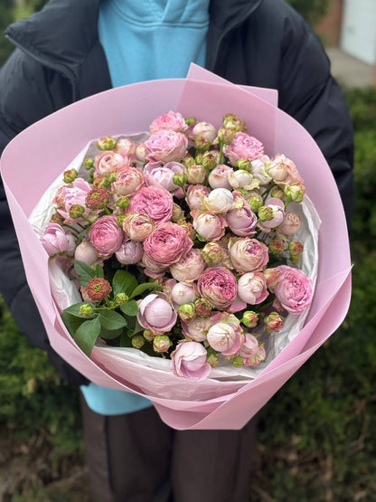19 spray peony-shaped roses Lavender