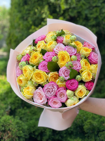 39 Peony Roses Varieties Peony and Lady Bombastic