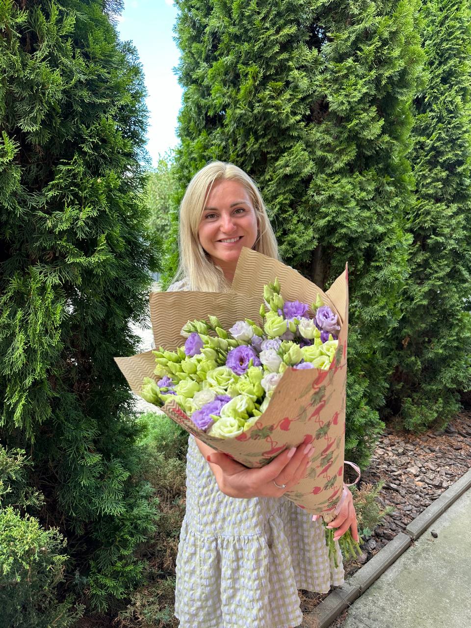 Eustoma 19 stems (70 cm)
