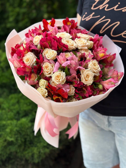 Bouquet of 39 stems Tania variety and Alstroemeria