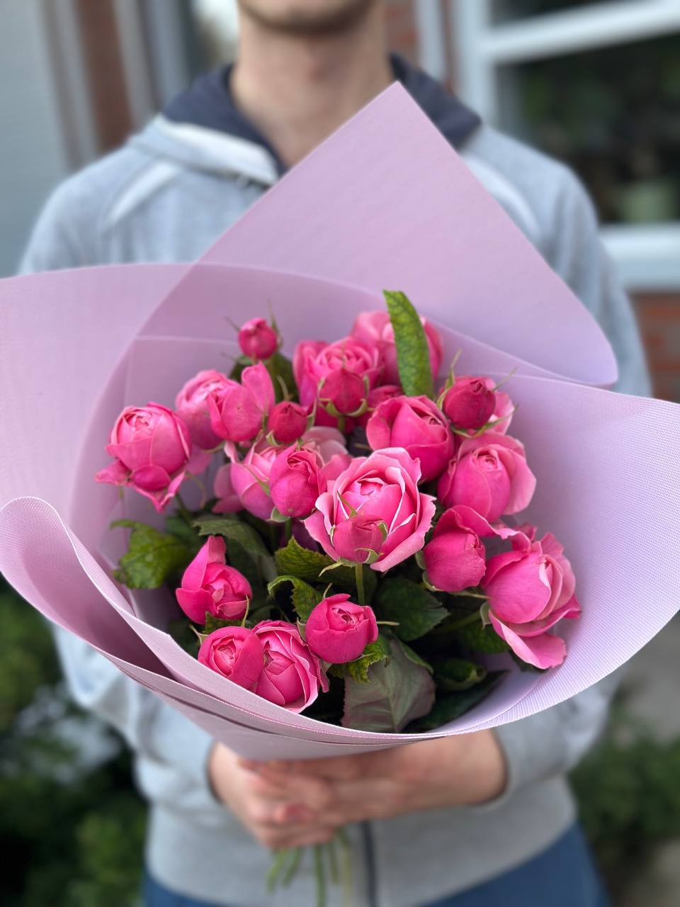 9 spray roses (color Lavender Lace Light) 50 cm