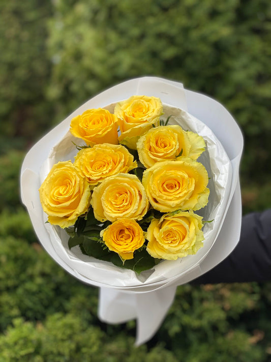 9 roses (color Yellow) 50 cm