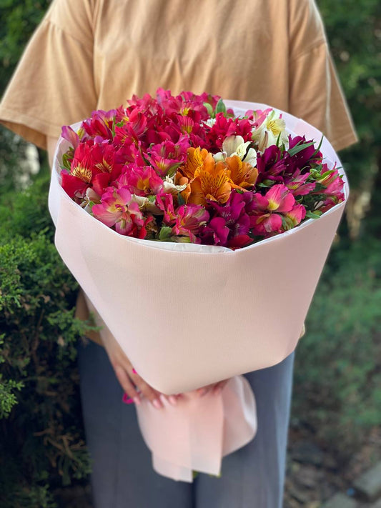 Bouquet of 19 stems Alstroemerias