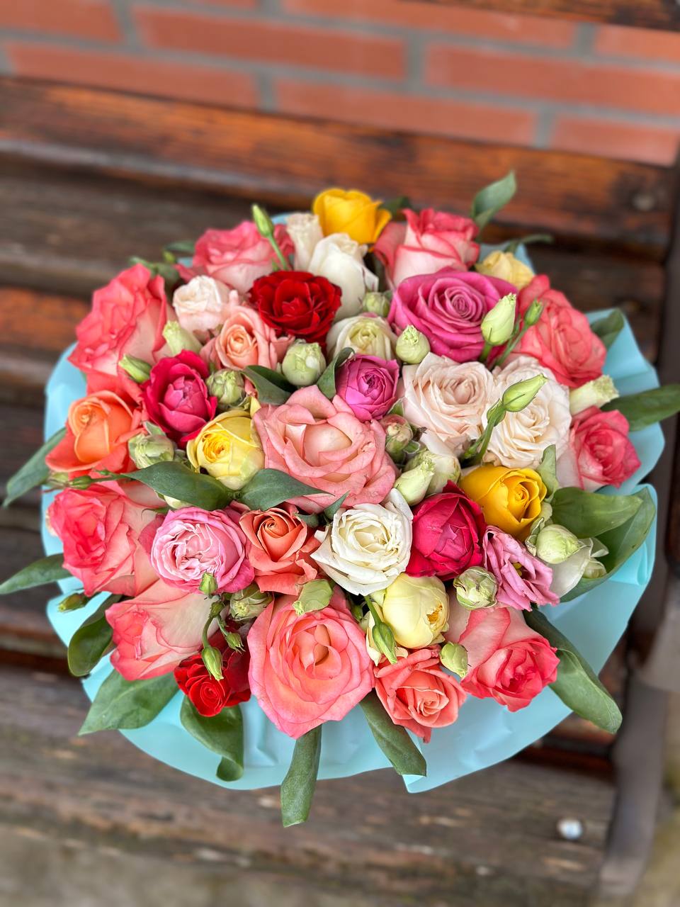 Flowers in a hat box, size M