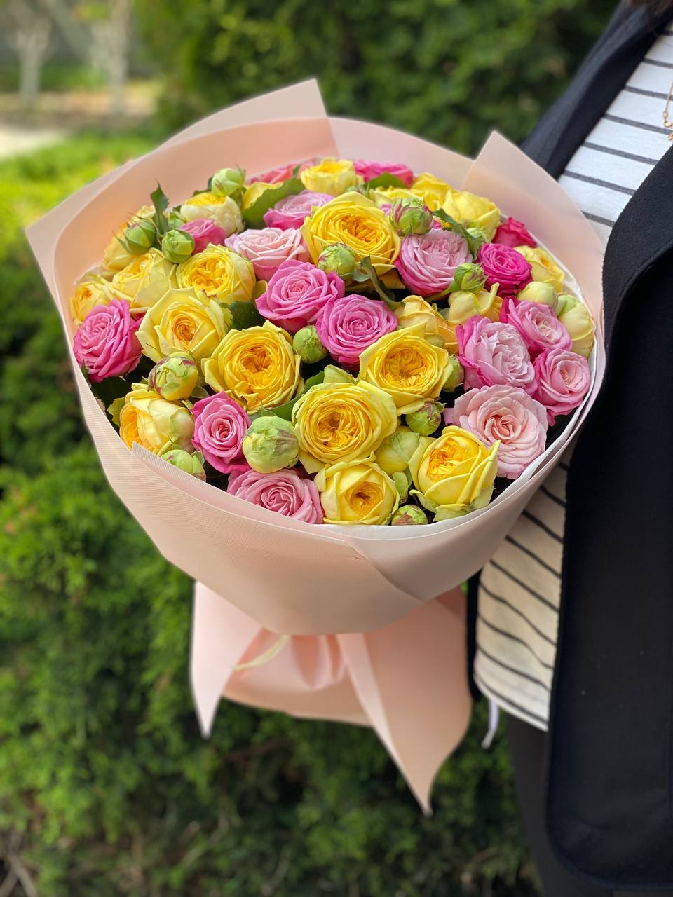 39 Peony Roses Varieties Peony and Lady Bombastic