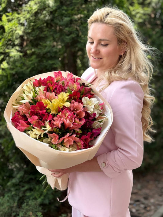 Bouquet of 39 stems Alstroemerias