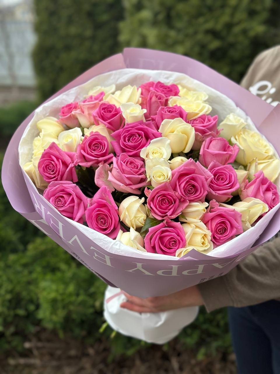 39 Roses Varieties White and Aqua
