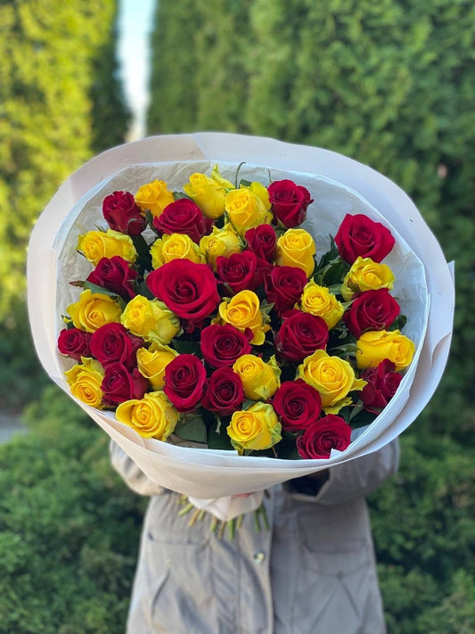 39 Roses Varieties Penny Lane and Grand Prix