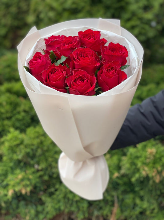 9 roses (variety Red) 50 cm