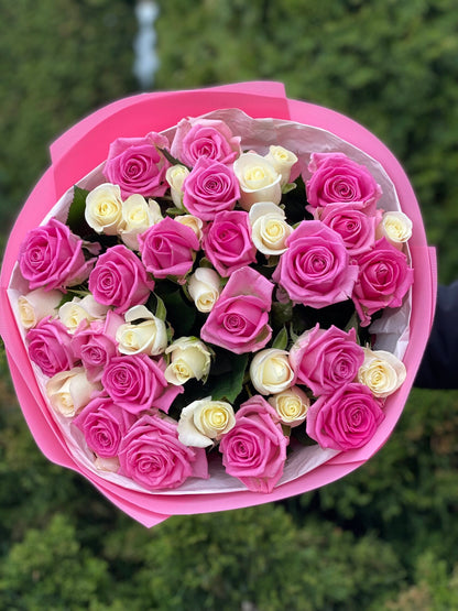 39 Roses Varieties White and Aqua
