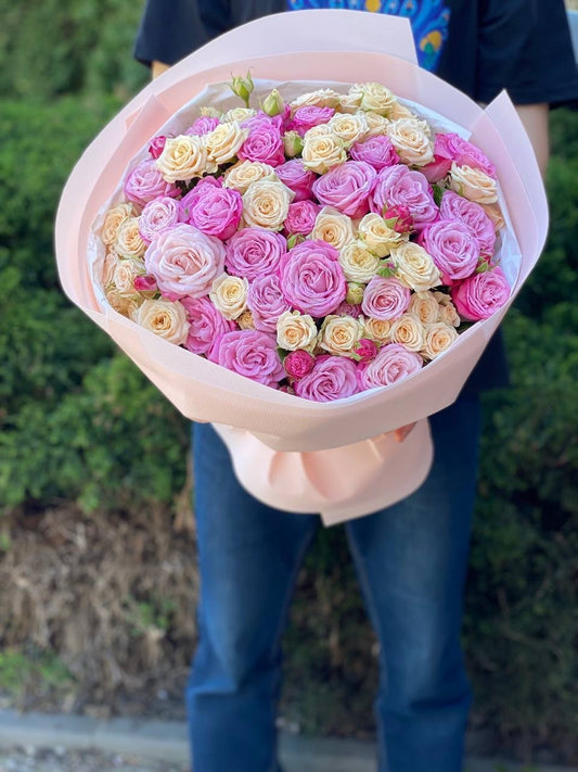 39 Roses Varieties Tanja and Lady Bombastic